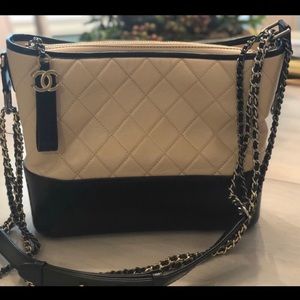 Gabrielle tote beige and black hobo